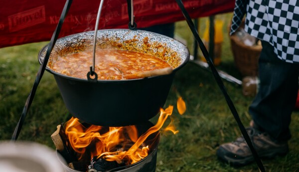 Pomáhat nám dává smysl: Proč jsme se rozhodli podpořit dobrou věc?