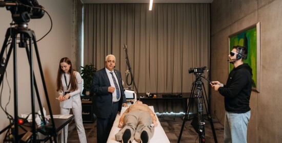 Live broadcast of a dermatological procedure